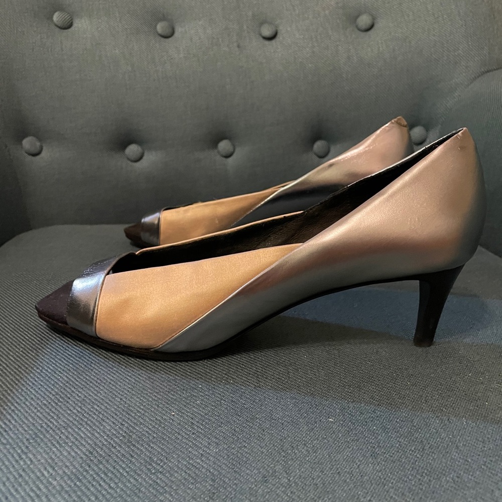 Genuine leather shoes combined with silk